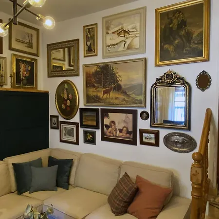 Chalet Legendarium *